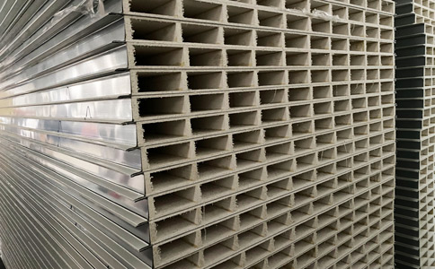 自走式自動纏繞膜打包機R600